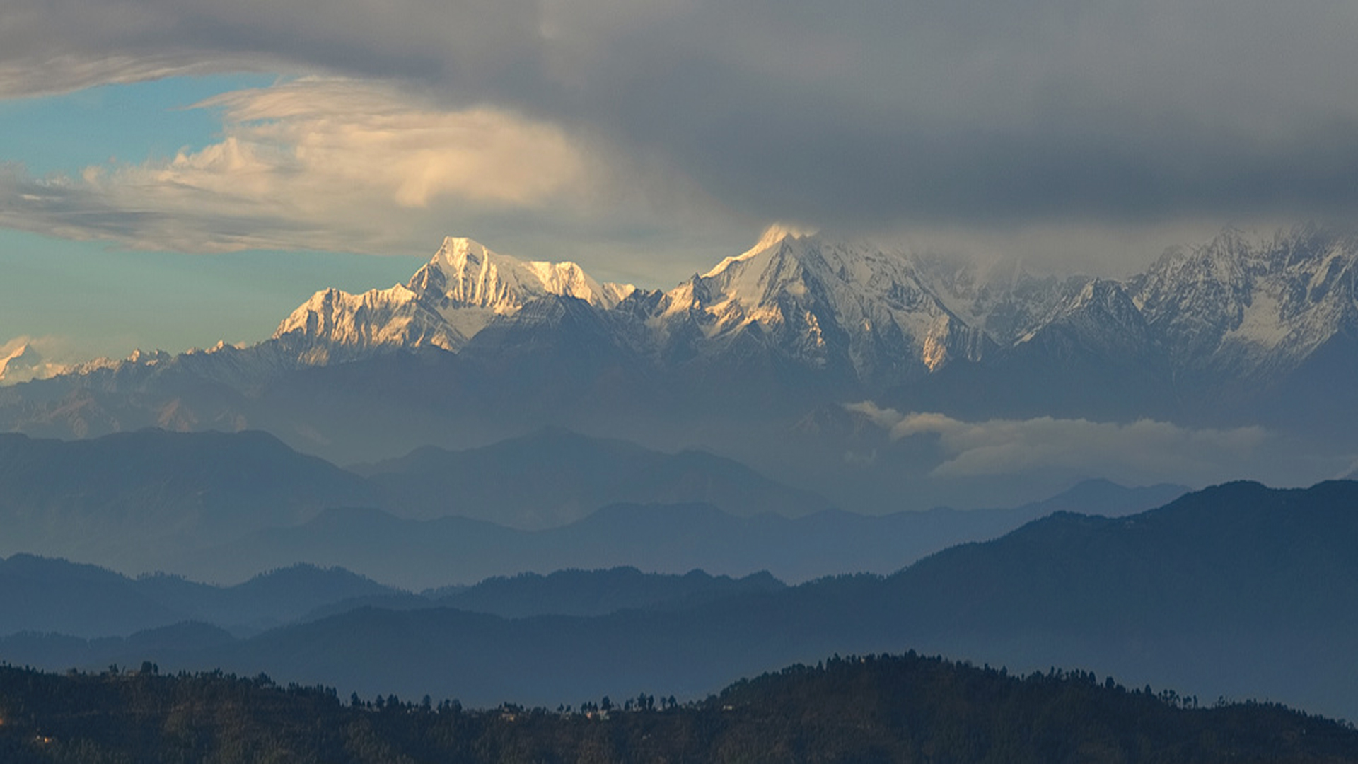 Himalaya Before Rain